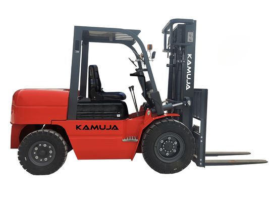 4500 kg e 5000 kg em empilhadeira a diesel com várias opções de motor
